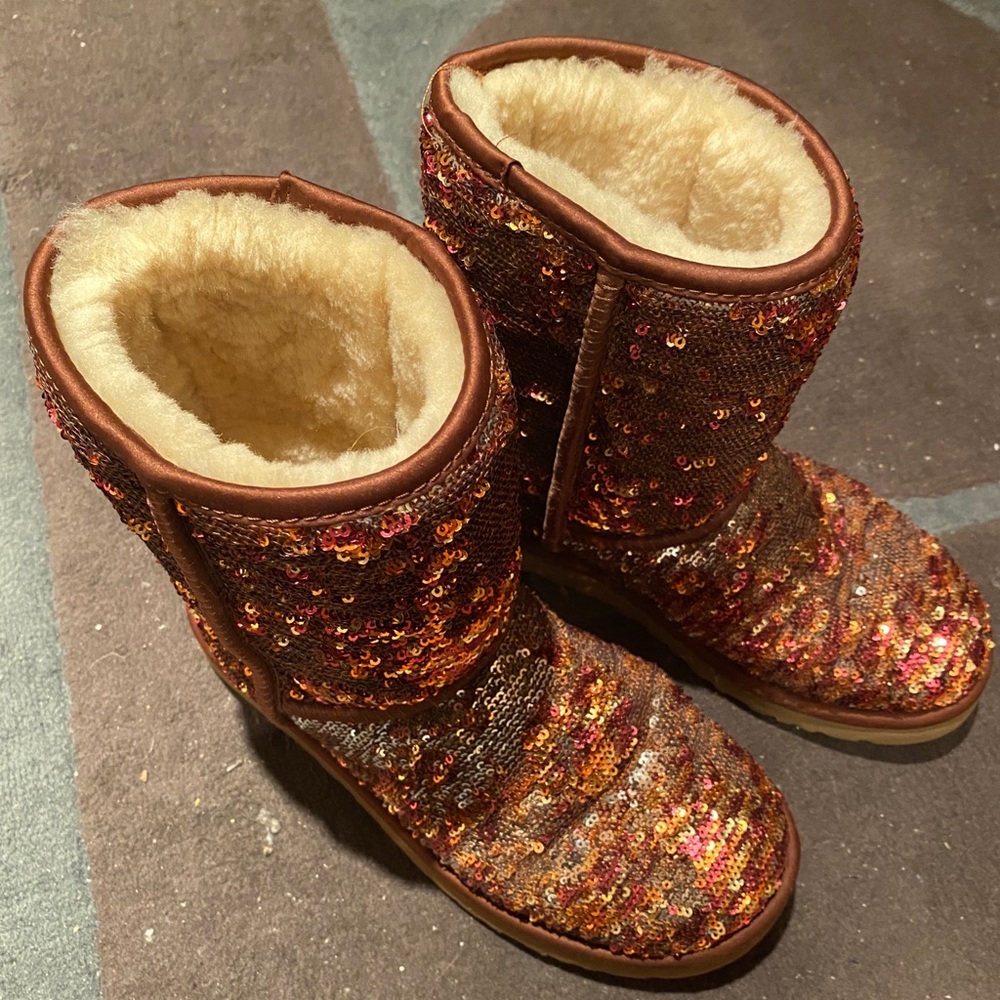 Ugg Classic Short Sequin Gold Combo
